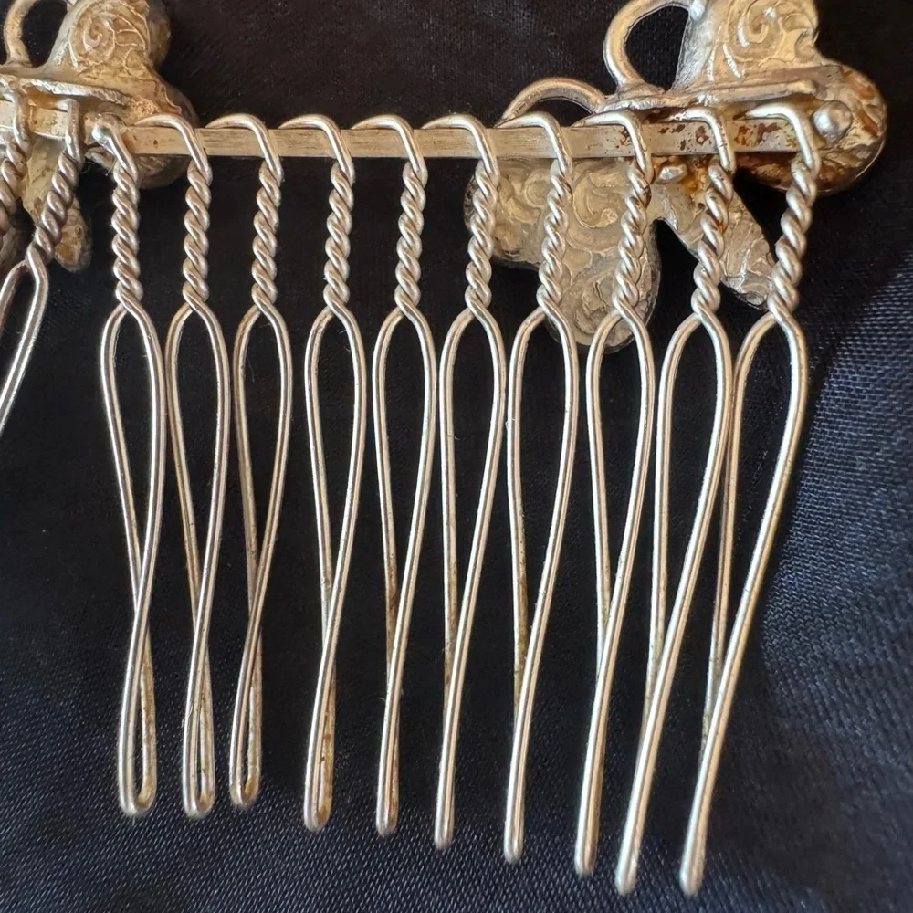 Vintage Butterfly/ Hair Comb Silvertone Bridal Wedding Hair Accessories